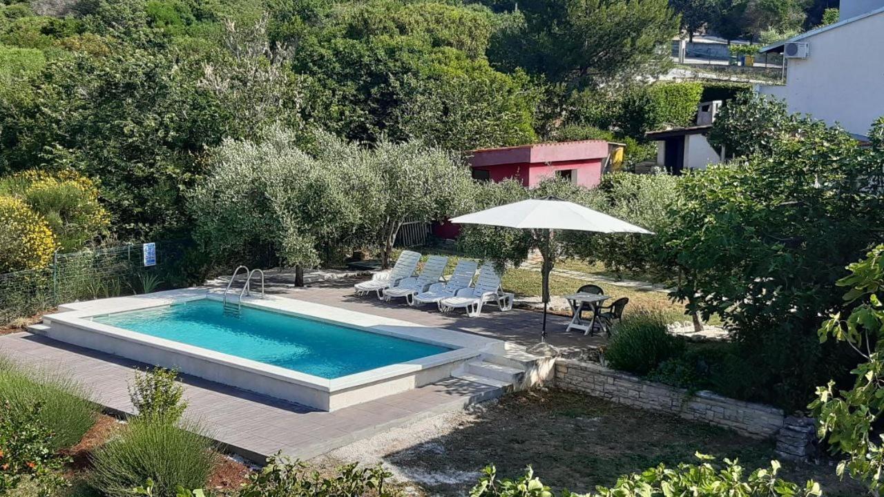 Domus Maria With Swimming Pool And Free Parking Villa Banjole Dış mekan fotoğraf